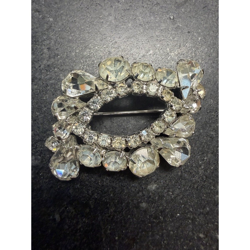 Signed WEISS Clear Rhinestone Brooch Oval Wreath‎ Statement Pin 1950s 2x1.5"